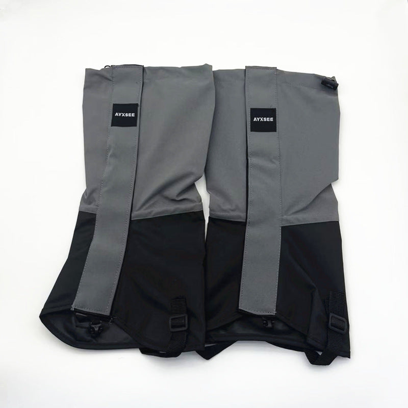 Gaiters in grey