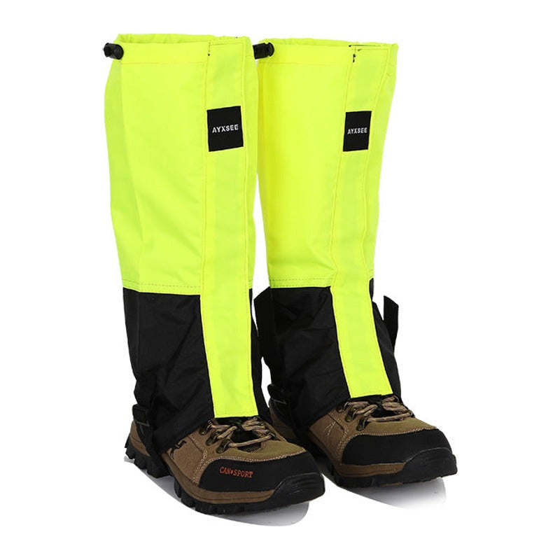 Gaiters in neon green